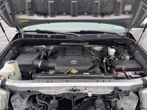 Used 2011 Toyota Sequoia Limited image 27