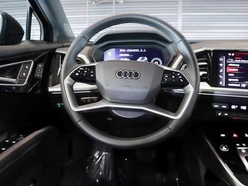 Used 2025 Audi Q4 e-tron Premium w/ Convenience Package RWD image 18