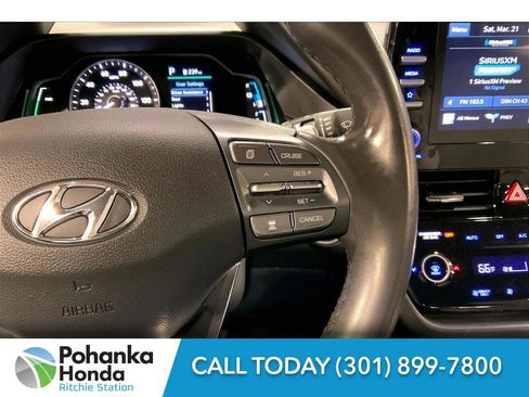 Used 2022 Hyundai Ioniq SE image 22
