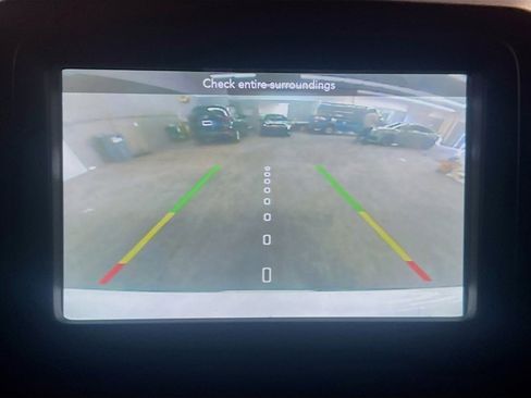 Used 2020 Jeep Renegade Latitude FWD image 6