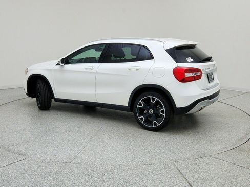 Used 2020 Mercedes-Benz GLA 250 image 10