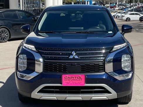 Used 2024 Mitsubishi Outlander SE image 6