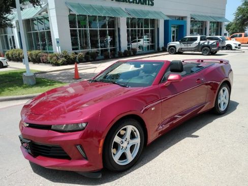 Used 2017 Chevrolet Camaro LT w/ Technology Package RWD image 1