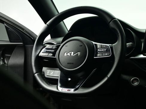 Used 2022 Kia Forte GT-Line w/ GT-Line Premium Package image 13