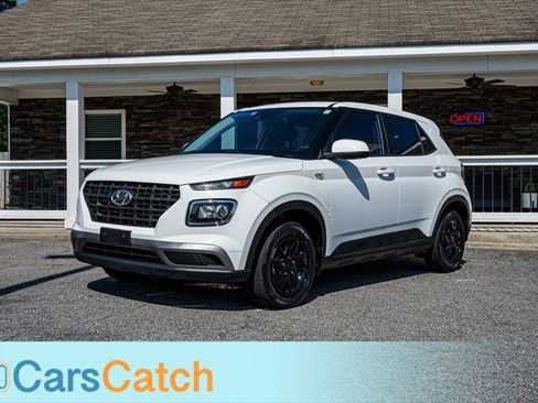 Used 2022 Hyundai Venue SE FWD image 7