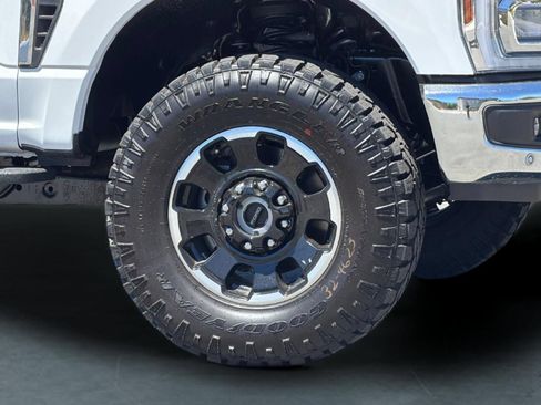 New 2026 Ford F350 King Ranch w/ Tremor Off-Road Package AWD/4WD image 32