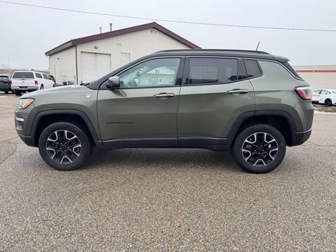 Used 2019 Jeep Compass Trailhawk w/ Cold Weather Group image 15