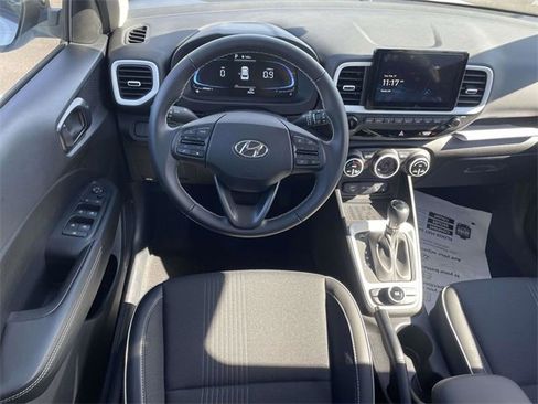 Certified 2025 Hyundai Venue Limited image 10