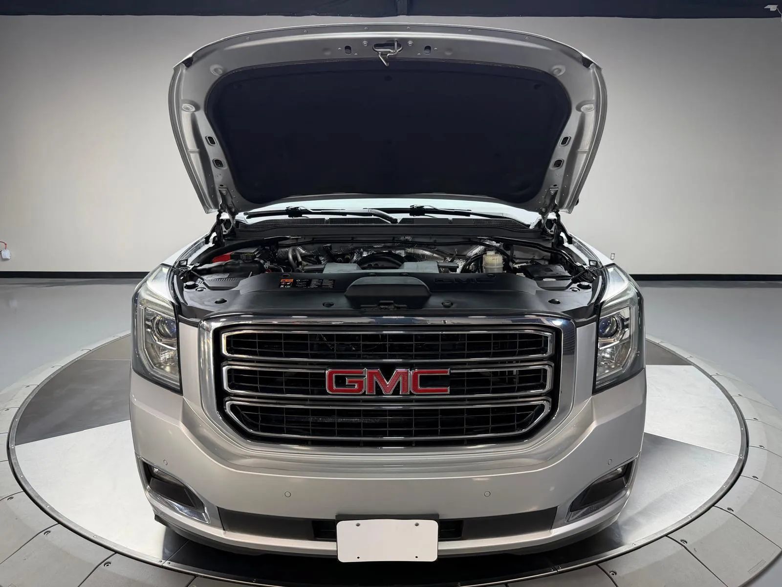 Used 2016 GMC Yukon XL SLT w/ Open Road Package RWD image 10