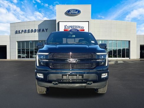 Used 2025 Ford F150 Platinum image 3