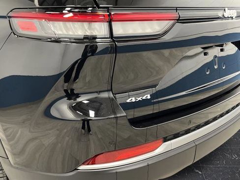 New 2026 Jeep Grand Cherokee Limited image 35