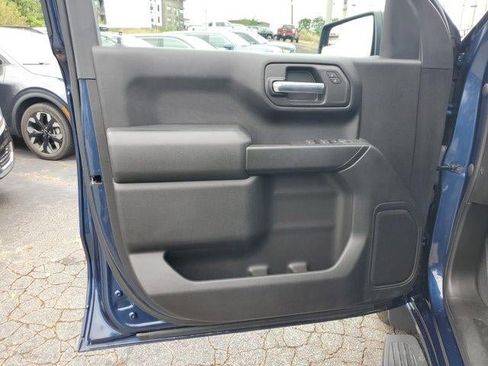 Used 2022 Chevrolet Silverado 1500 Custom w/ LPO, Dark Essentials Package AWD/4WD image 19