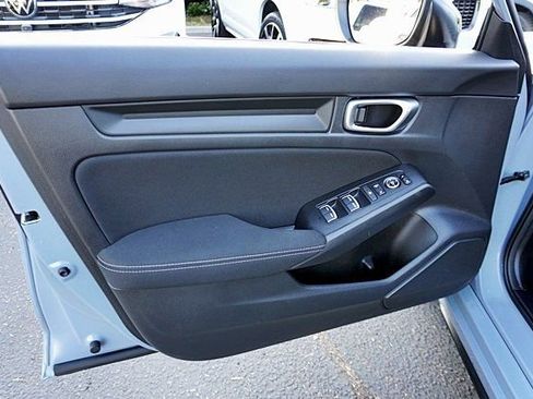 Used 2023 Honda Civic Sport image 22