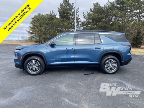 Certified 2024 Chevrolet Traverse LT w/ Trailering Package image 3