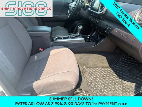 Used 2017 Toyota Tacoma TRD Sport AWD/4WD image 15