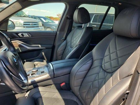 Used 2024 BMW X5 xDrive40i w/ Parking Assistance Package image 11
