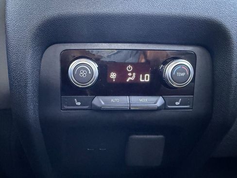New 2026 GMC Acadia Elevation w/ Elevation Premium Package FWD image 19