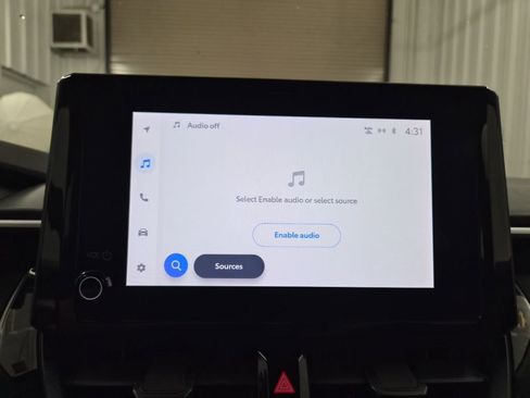 Used 2023 Toyota Corolla LE image 28