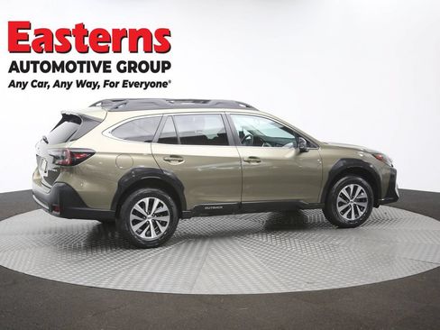 Used 2024 Subaru Outback Premium AWD/4WD image 37