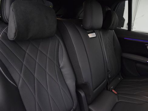 New 2026 Mercedes-Benz EQS 550 4MATIC SUV image 18