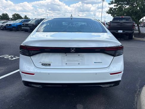 Used 2023 Honda Accord EX-L image 9