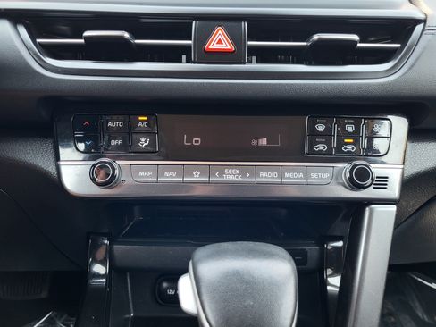 Used 2024 Kia Seltos EX AWD/4WD image 20