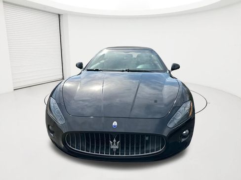 Used 2012 Maserati GranTurismo Convertible RWD image 2