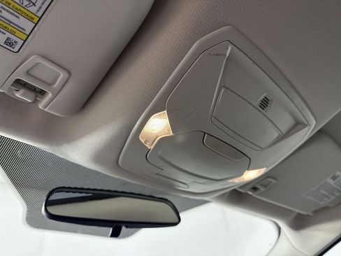 Used 2017 Ford Escape SE image 9