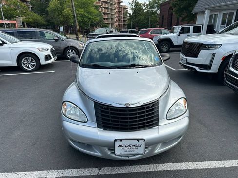Used 2005 Chrysler PT Cruiser Touring FWD image 3
