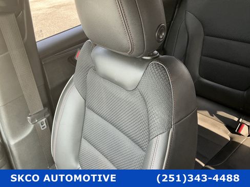 Used 2021 Chevrolet TrailBlazer RS w/ Convenience Package FWD image 26