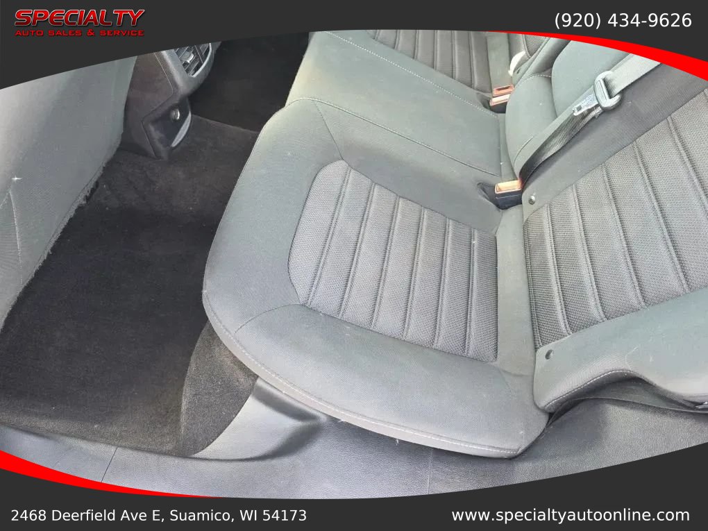 Used 2020 Ford Fusion SE FWD image 25