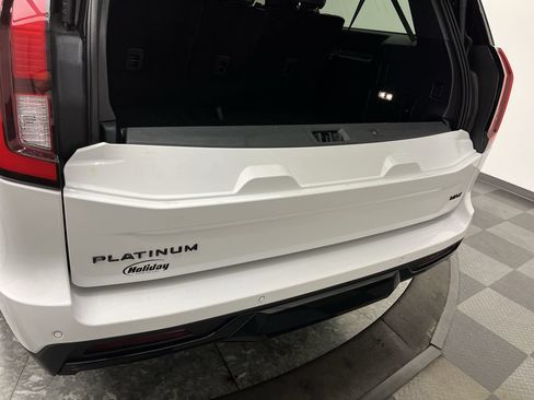 Certified 2025 Ford Expedition Max Platinum w/ Stealth Appearance Package AWD/4WD image 8