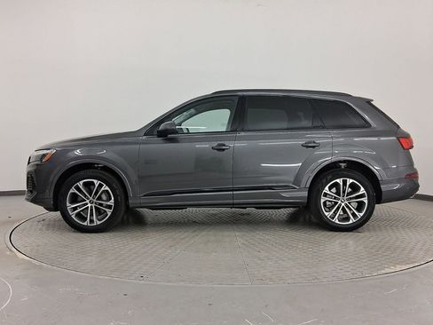 Used 2026 Audi Q7 2.0T Premium w/ Convenience Plus Package AWD/4WD image 2