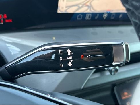 New 2026 Cadillac Vistiq Sport w/ LPO, Floor Liner Package image 22