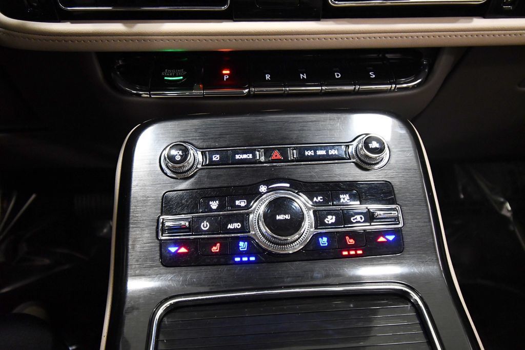 Used 2022 Lincoln Nautilus Reserve w/ Equipment Group 201A AWD/4WD image 26