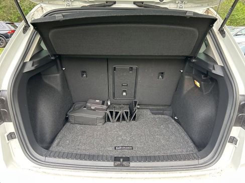 Used 2022 Volkswagen Taos SE image 50