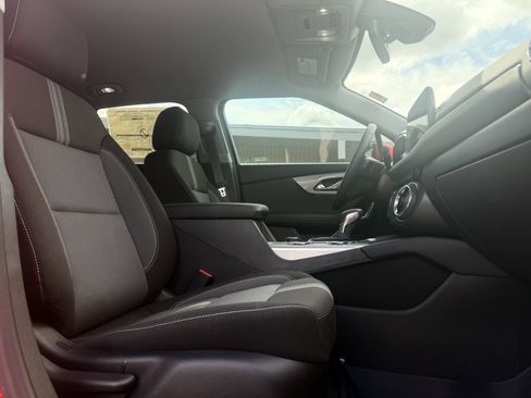New 2025 Chevrolet Blazer LT w/ Convenience Package image 11