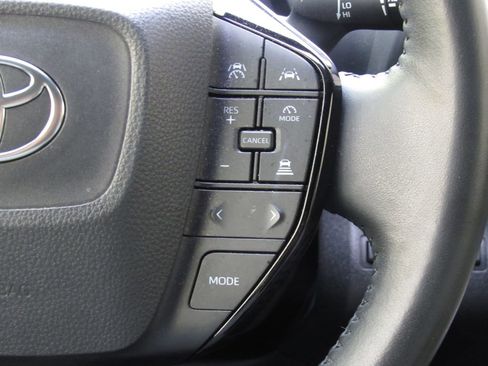 Certified 2023 Toyota bZ4X AWD image 27