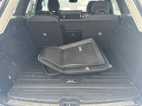 Certified 2024 Volvo XC60 B5 Plus image 46