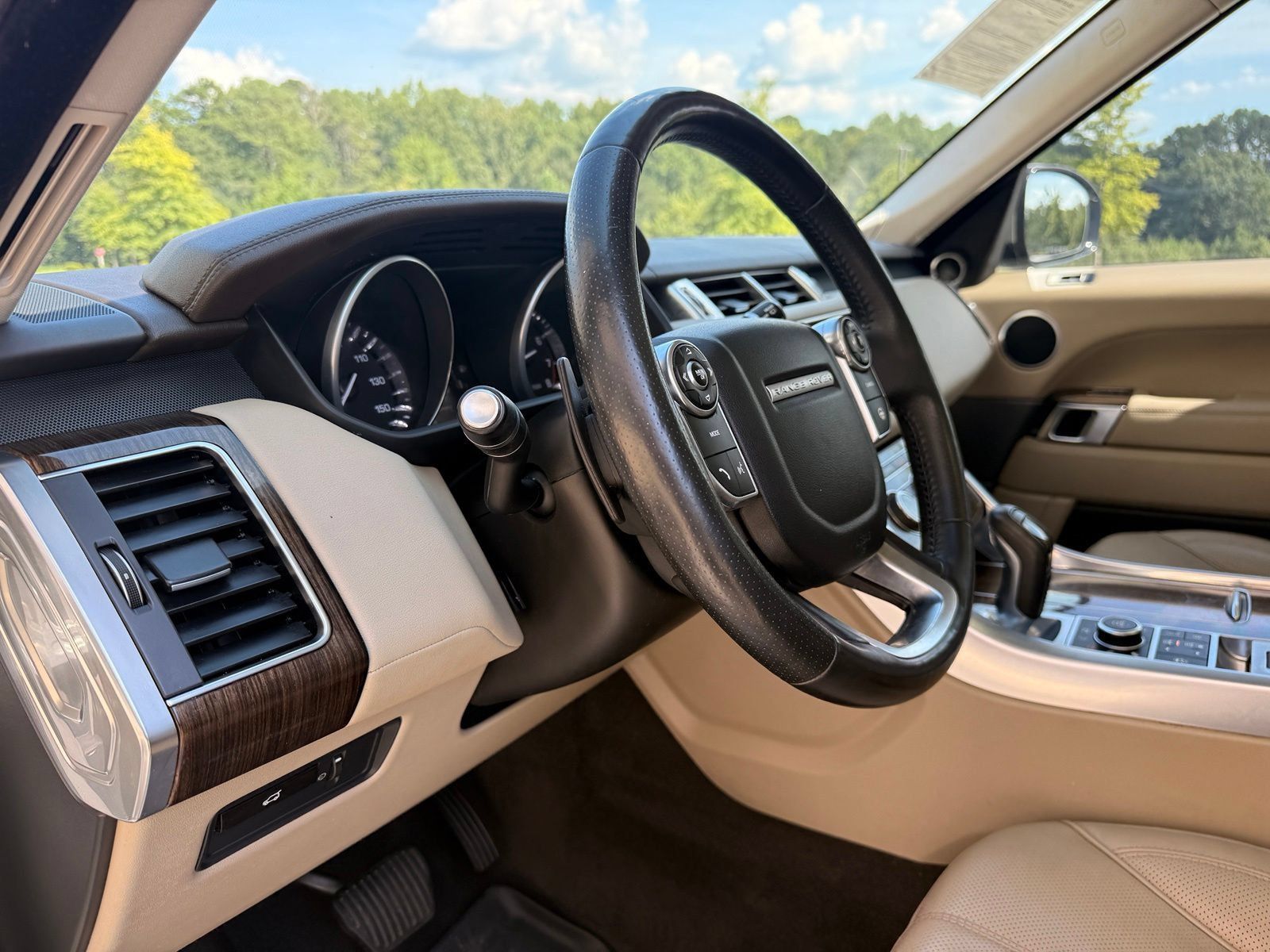 Used 2014 Land Rover Range Rover Sport Supercharged AWD/4WD image 22