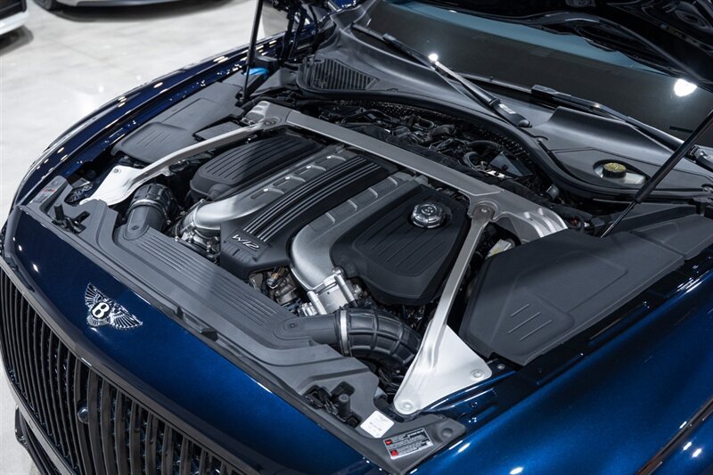 Used 2022 Bentley Flying Spur W12 AWD/4WD image 47