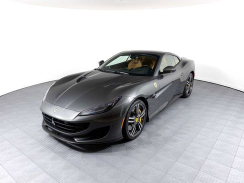 Used 2019 Ferrari Portofino image 57