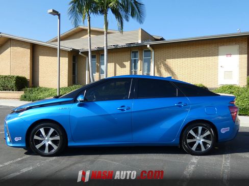 Used 2018 Toyota Mirai FWD image 14