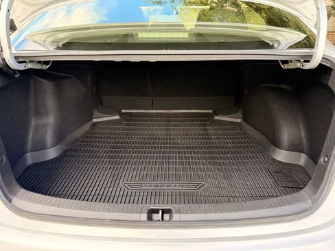 Used 2022 Toyota Corolla SE FWD image 19