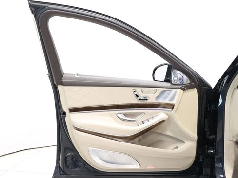 Used 2016 Mercedes-Benz Maybach S 600 image 10