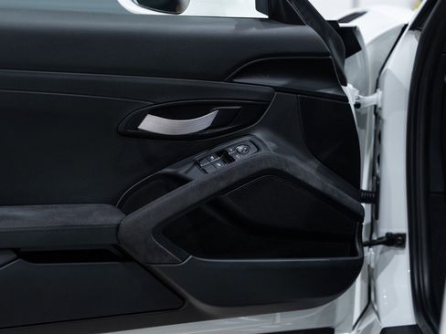 Used 2016 Porsche 911 GT3 RS image 25