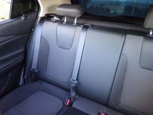 Used 2024 Buick Encore GX Preferred FWD image 14