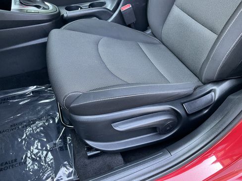 Used 2024 Kia Forte LXS image 27