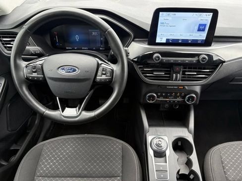 Used 2024 Ford Escape Active AWD/4WD image 3
