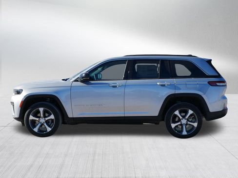 New 2026 Jeep Grand Cherokee Limited image 4